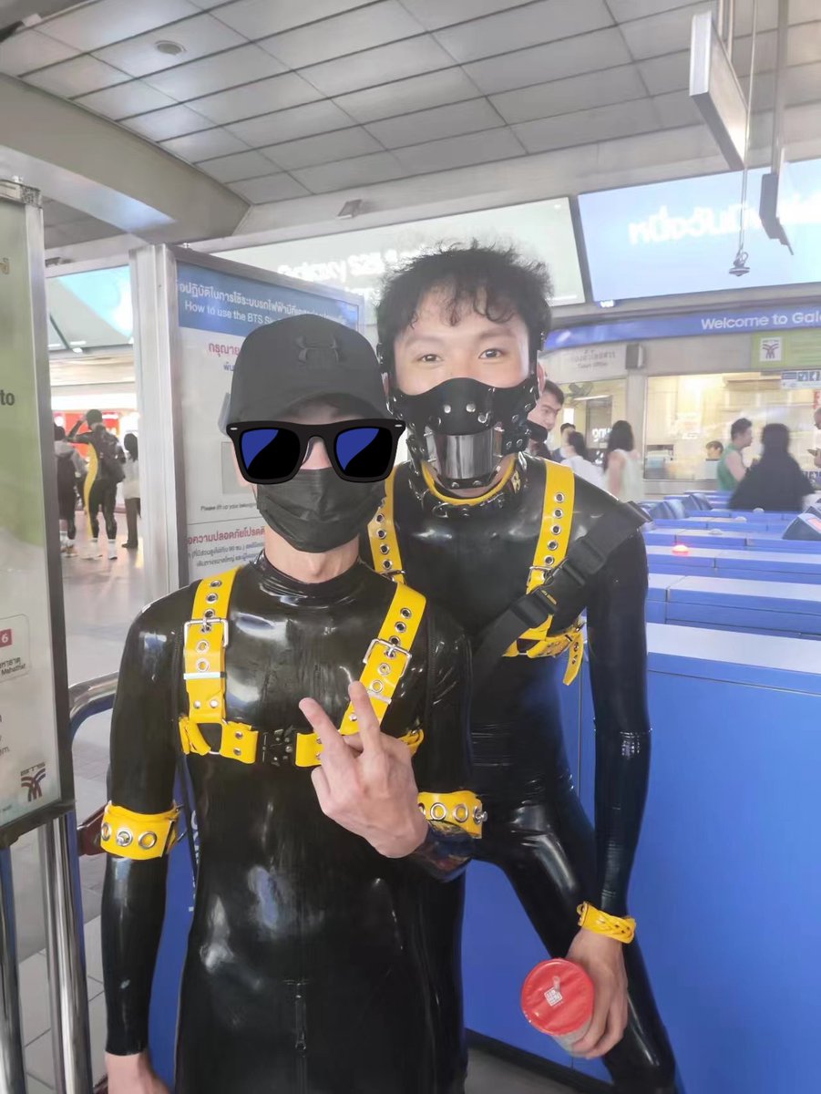 白麥麥 (@joe772850) on Twitter photo 路線短但充滿熱情~氣溫也是🫠
以後超過25度絕對不穿🥵🥵
🧑 <a href="/xiaocon52293451/">Rubber聪仔</a> <a href="/zentrubb/">zenrub (recovering & rebuilding) 复苏与重建中</a>
🐶 <a href="/junjunjanx/">JJoy</a>
🌞 <a href="/bangkokpride_/">บางกอกไพรด์ - Bangkok Pride</a> 路線短但充滿熱情~氣溫也是🫠
以後超過25度絕對不穿🥵🥵
🧑 <a href="/xiaocon52293451/">Rubber聪仔</a> <a href="/zentrubb/">zenrub (recovering & rebuilding) 复苏与重建中</a>
🐶 <a href="/junjunjanx/">JJoy</a>
🌞 <a href="/bangkokpride_/">บางกอกไพรด์ - Bangkok Pride</a>