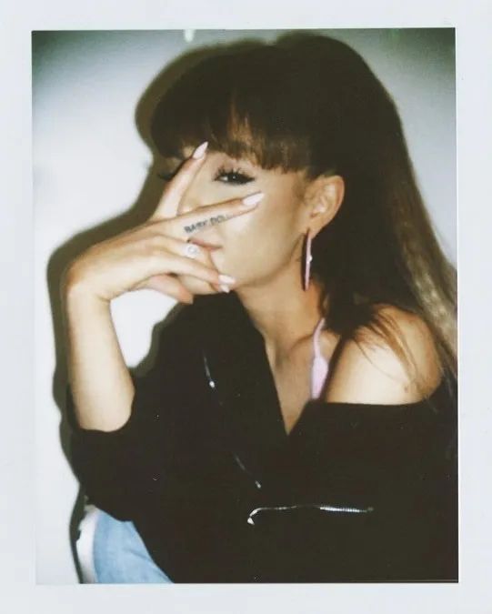 💌 :: " her style during the positions era hasn't been topped yet "