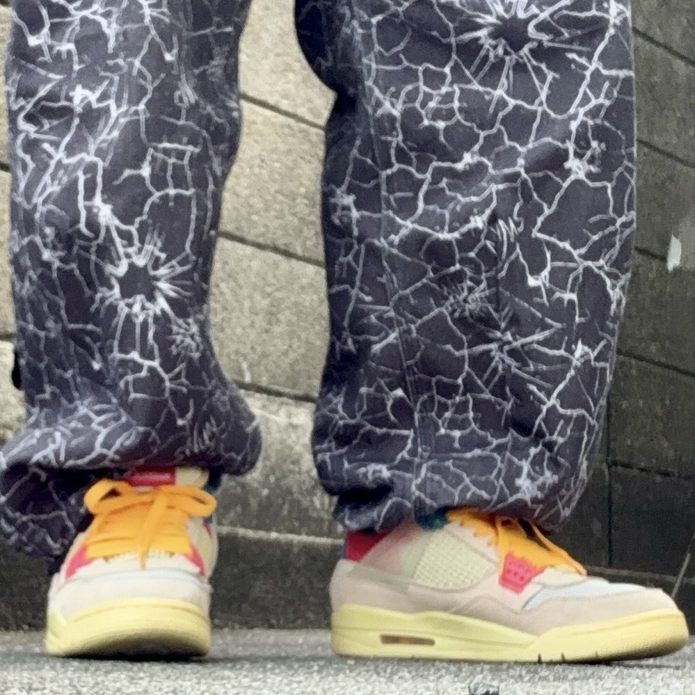 HAL_SHU_I. (@alma1025) on Twitter photo CRACKED SNAKESKIN PANTS & Drifting Logo LS Tee with UNION AJ4 Guava
ちょっと暑くなってきた💦
#SWUN #union#aj4#スニウォリ写真部#スニーカー
<a href="/SWUN2022/">S.W.U.N</a>
@snkrs_warrior
<a href="/relation_r/">relation union/S.W.U.N/JINRIN</a>
<a href="/hanchikaLab/">hanchika Lab</a> CRACKED SNAKESKIN PANTS & Drifting Logo LS Tee with UNION AJ4 Guava
ちょっと暑くなってきた💦
#SWUN #union#aj4#スニウォリ写真部#スニーカー
<a href="/SWUN2022/">S.W.U.N</a>
@snkrs_warrior
<a href="/relation_r/">relation union/S.W.U.N/JINRIN</a>
<a href="/hanchikaLab/">hanchika Lab</a>