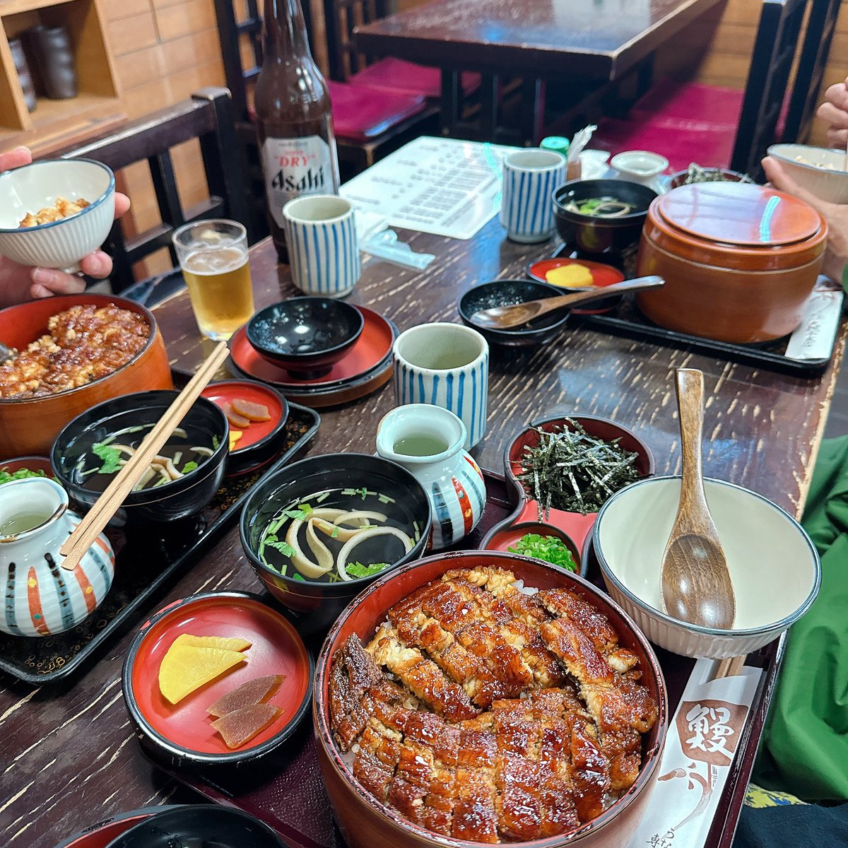 sakiamiami's tweet photo. 昨日は三重県で
夢の手づくり市に出店させて頂きました
とても強風な1日でしたが 合計104キロのおもしでビクともせず乗り切ることが出来ました。
お立ち寄り���いたお客様、主催者様、一緒に出店してくれたリトルミーさんには感謝です。また秋も出店出来たらなぁと思っています。
帰りはうなぎで〆♡♡ https://t.co/FkWbCack5d