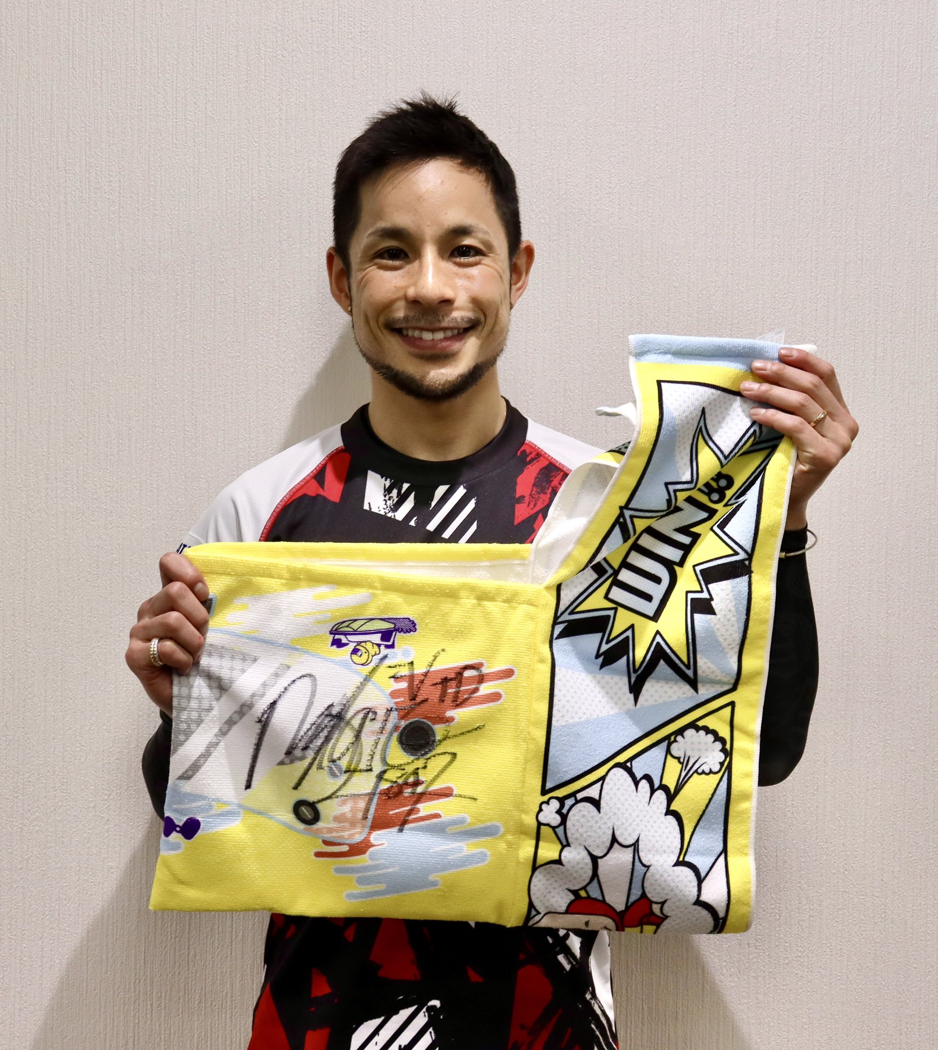 ボートレース 4847 佐藤隆太郎選手 ＳG優勝 直筆サイン入りフード付きタオル ボートレース 4847 佐藤隆太郎選手 SG優勝 直筆サイン入り