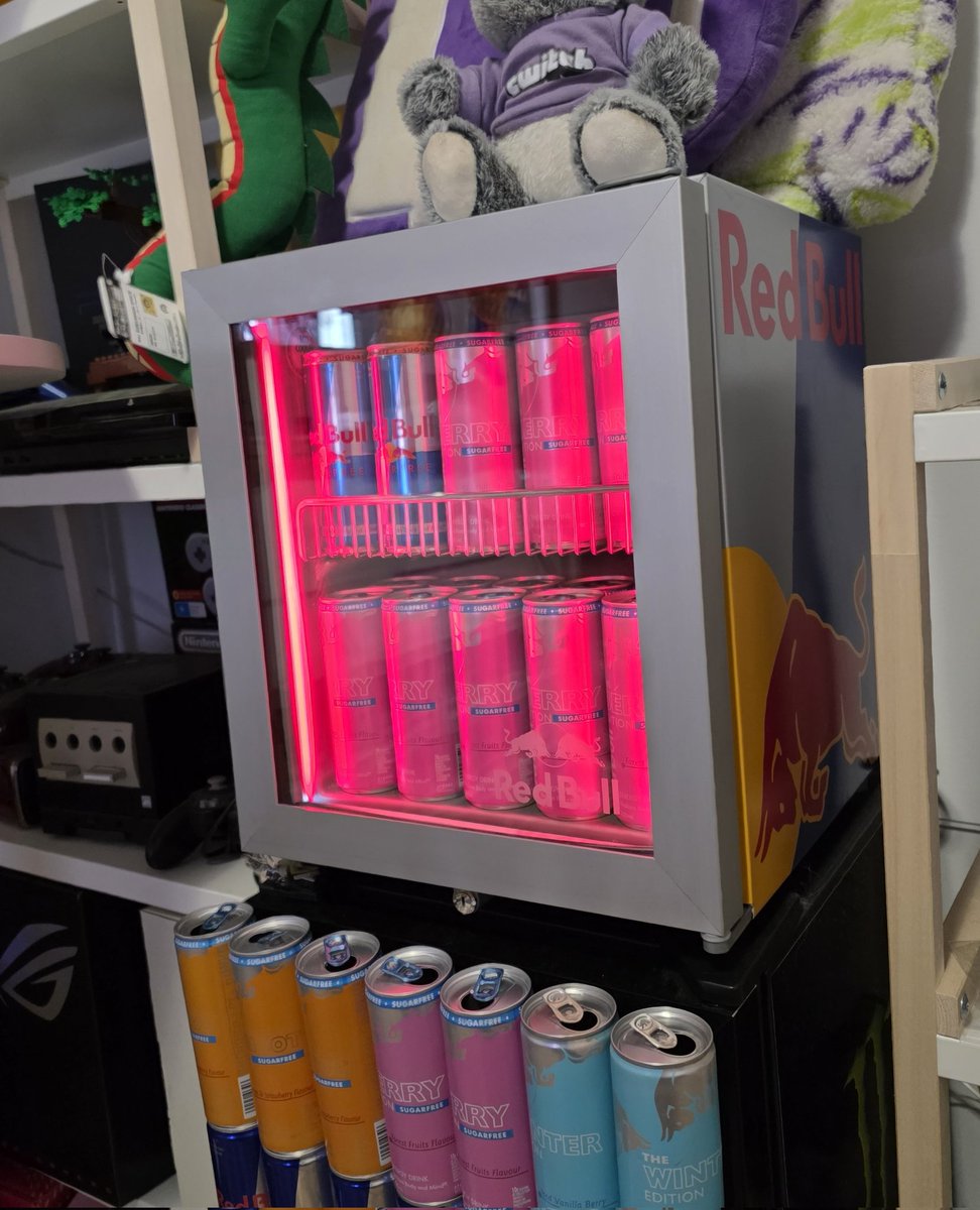 Stocked up again with my favourite flavour thanks to <a href="/redbullau/">Red Bull Australia</a> 😍