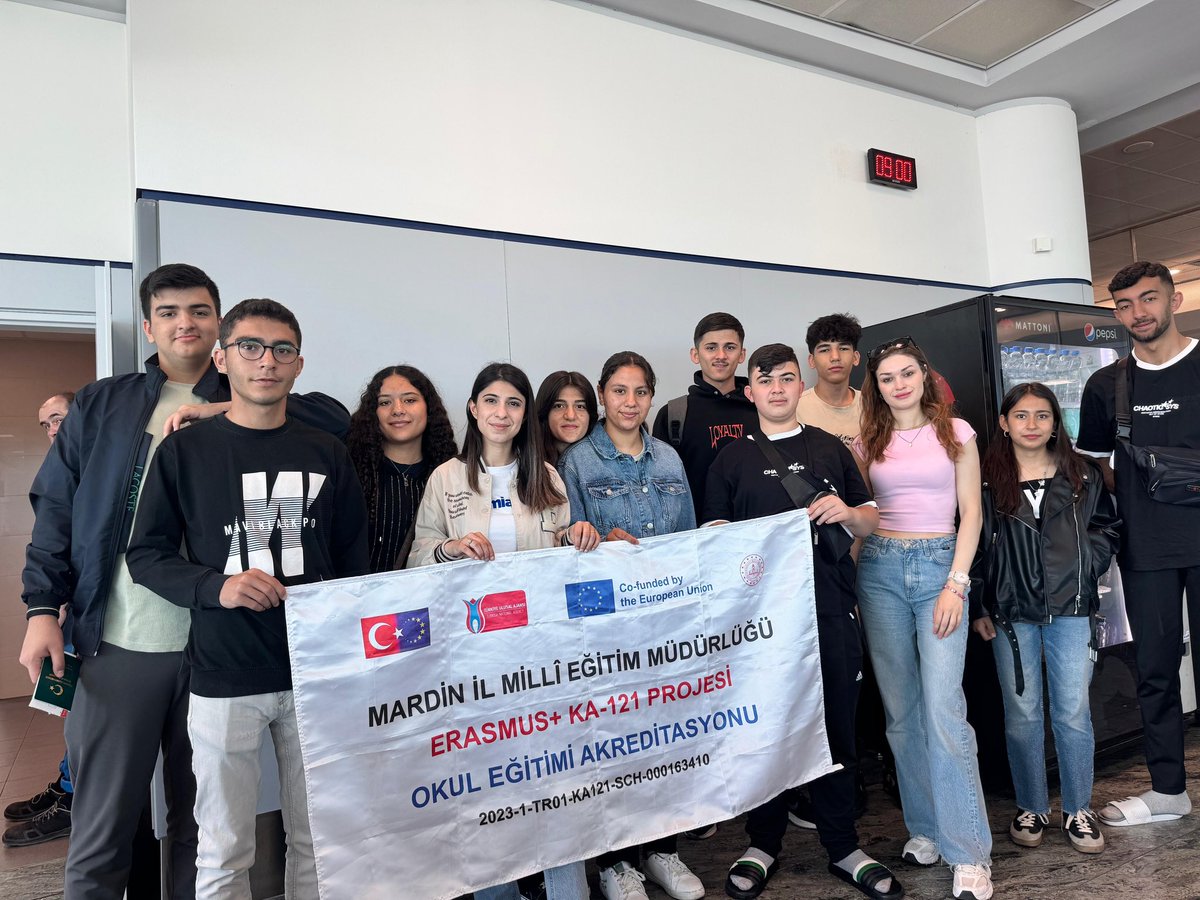 Erasmus+ Okul Eğitimi Akreditasyon Projemiz kapsamında 10 öğrencimiz, Prag’da grup hareketliliği faaliyetlerini başarıyla tamamladı.
<a href="/tcmeb/">Millî Eğitim Bakanlığı</a>
<a href="/Mardin_Valiligi/">Mardin Valiliği</a>
<a href="/tuncay_akkoyun/">Tuncay Akkoyun</a>
<a href="/mardinilmem/">Mardin İl Millî Eğitim Müdürlüğü</a>
<a href="/ali_eyyupkoca/">Ali Eyyupkoca</a>
<a href="/ulusalajans/">Türkiye Ulusal Ajansı 🇹🇷 Turkish NA</a>
