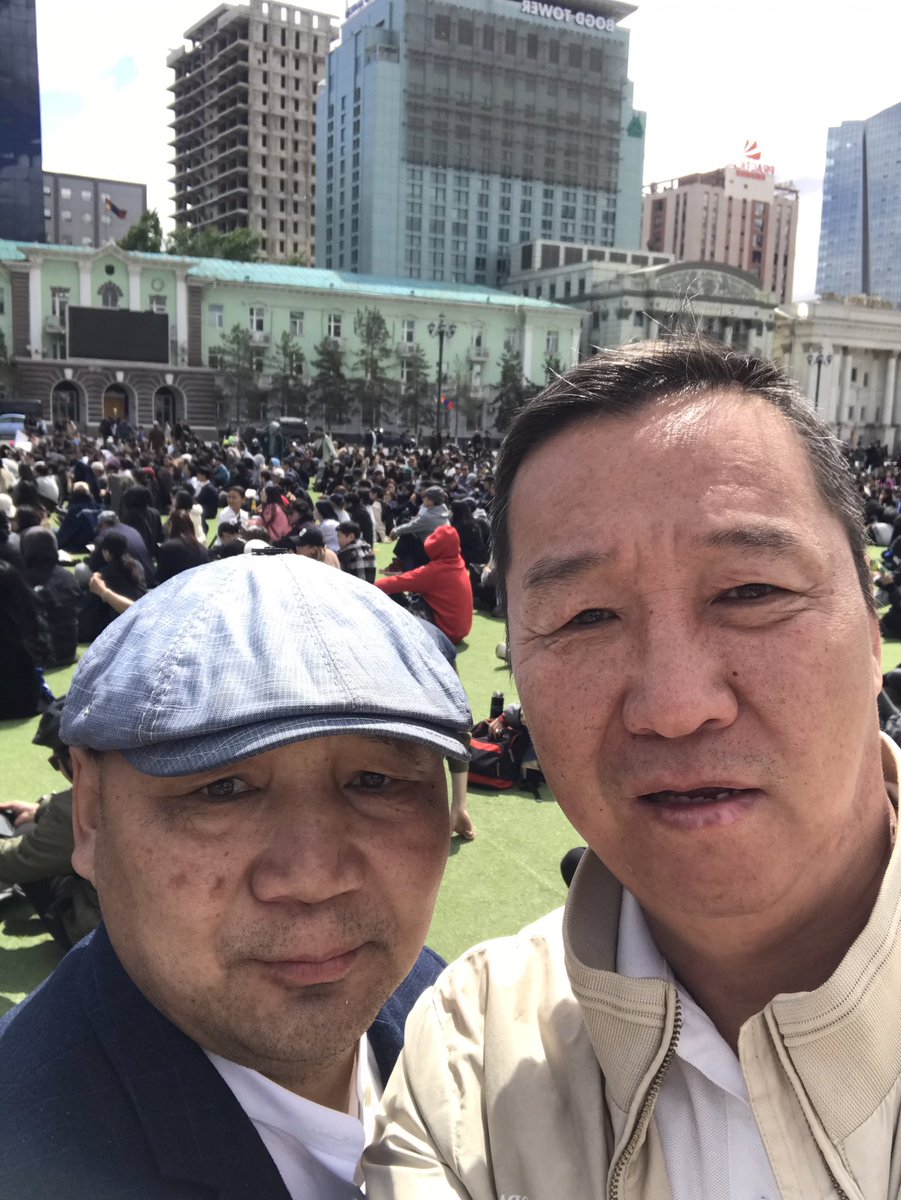 Залуустаа хайртай… 70-аад оны глюкозууд нь.
<a href="/o_purevdorj123/">О.Пүрэвдорж</a> 🔥⭐️