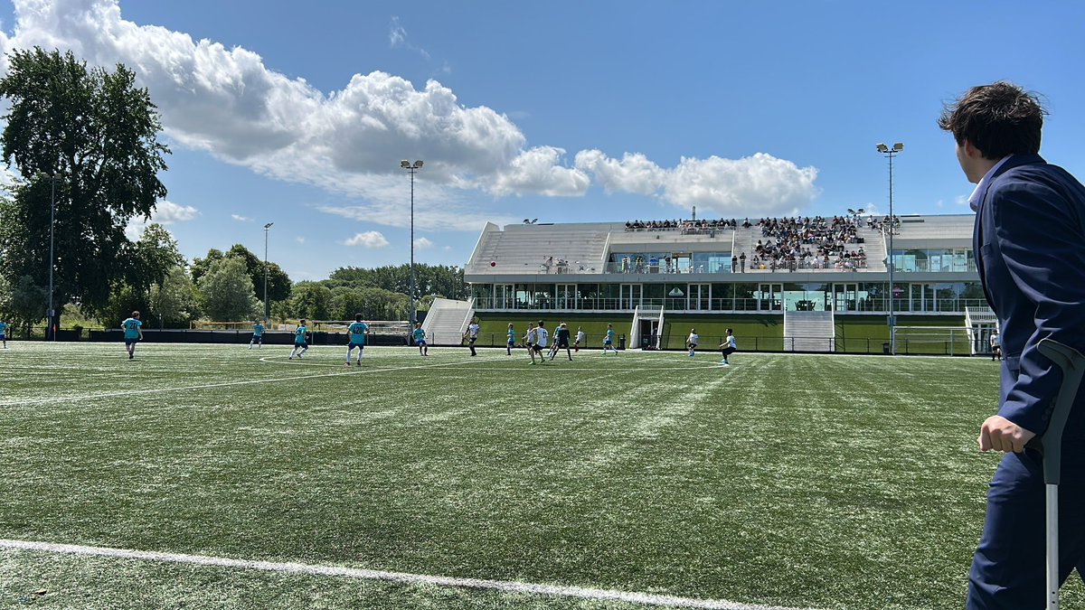 FULHAM FOOTBALL MATCH IS LIVE GET IN HERE

I WILL BE THE SUPER SUB

twitch.tv/fulham