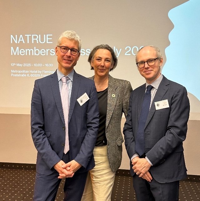 NEWS
<a href="/NATRUE/">NATRUE</a> (International Natural &amp; Organic Cosmetics Association) appointed Prof Florian Stintzing, as President. VP is Jayn Sterland, <a href="/WeledaUK/">Weleda UK</a>'s MD.
Pic with DG Mark Smith (right).

More than 10,000 cosmetic products&amp; raw materials all over the world carry the NATRUE label.