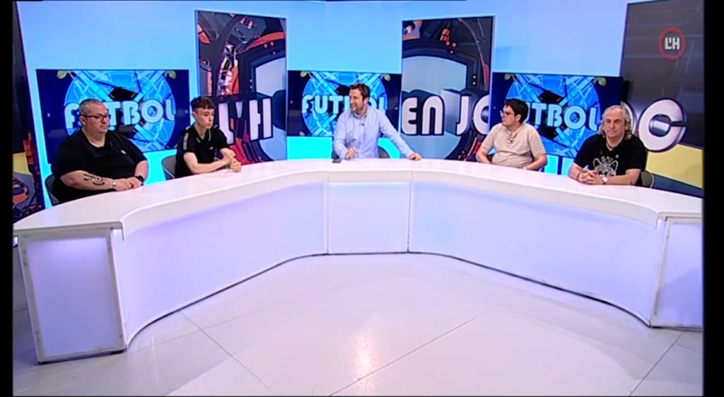 LH En Joc (@lhenjoc) on Twitter photo 📺 A les 20h, nou programa!
⚽️ L'<a href="/AtleticoMarina/">Atlético Marina</a>, eliminat
🏀 Parlem amb el <a href="/BASQUETAESE/">Bàsquet AESE</a> sobre l'ascens a Copa Catalunya masc
⚽️ Derrota de l'<a href="/aecslh1986/">AECS L'Hospitalet</a>
🏐 Finals a 4 del <a href="/ConsellLH/">Consell Esportiu de l'Hospitalet</a>
🏓 Celebrem l'ascens del CTT L'Hospitalet
🤸♀️ Un equip de L'H, tercer del món de cheerleading 📺 A les 20h, nou programa!
⚽️ L'<a href="/AtleticoMarina/">Atlético Marina</a>, eliminat
🏀 Parlem amb el <a href="/BASQUETAESE/">Bàsquet AESE</a> sobre l'ascens a Copa Catalunya masc
⚽️ Derrota de l'<a href="/aecslh1986/">AECS L'Hospitalet</a>
🏐 Finals a 4 del <a href="/ConsellLH/">Consell Esportiu de l'Hospitalet</a>
🏓 Celebrem l'ascens del CTT L'Hospitalet
🤸♀️ Un equip de L'H, tercer del món de cheerleading