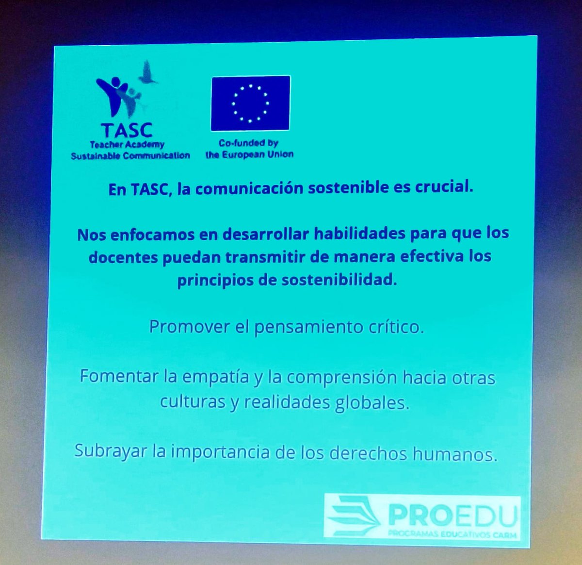 CPR Región de Murcia (@cprregionmurcia) on Twitter photo Termina la mañana en las Jornadas 👉 #ErasmusDay con el Técnico educativo de <a href="/ProgramasRM/">ProgramasRM</a> ➡️ Juan A. Molina y la asesora del <a href="/CPRRegionMurcia/">CPR Región de Murcia</a> ➡️ Paula Rodríguez, contándonos las oportunas a nivel regional que nos ofrece el Programa #Erasmus 🇪🇺
<a href="/ArchivoGRMurcia/">Archivo Gral. Región de Murcia</a> <a href="/Educarm/">Educarm</a> Termina la mañana en las Jornadas 👉 #ErasmusDay con el Técnico educativo de <a href="/ProgramasRM/">ProgramasRM</a> ➡️ Juan A. Molina y la asesora del <a href="/CPRRegionMurcia/">CPR Región de Murcia</a> ➡️ Paula Rodríguez, contándonos las oportunas a nivel regional que nos ofrece el Programa #Erasmus 🇪🇺
<a href="/ArchivoGRMurcia/">Archivo Gral. Región de Murcia</a> <a href="/Educarm/">Educarm</a>