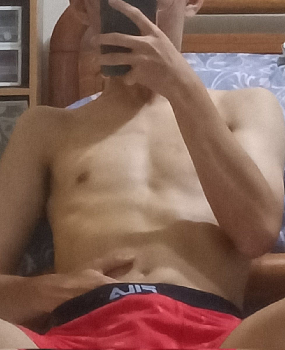明天放假 有姐姐妹妹要跟我出門嗎👅 #男高 #男高中生 #高中生弟弟