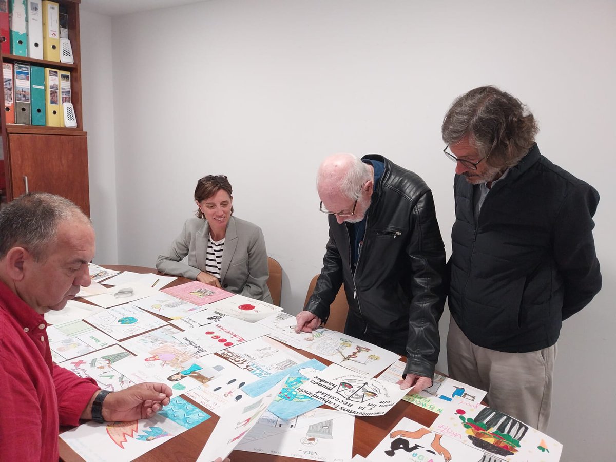 Gracias a los pequeños artistas que han participado en el concurso de dibujo de FESBAL: “Juntos contra el Hambre y el Despilfarro Alimentario”.
Y gracias al maestro Pedro Sobrado por ser jurado y apoyar esta causa con su mirada y sensibilidad.
#ConcursoEscolar #ContraElHambre
