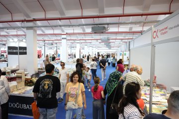 Aydın Kitap Fuarı’nda 100 Bin Kişi Bir Araya Geldi