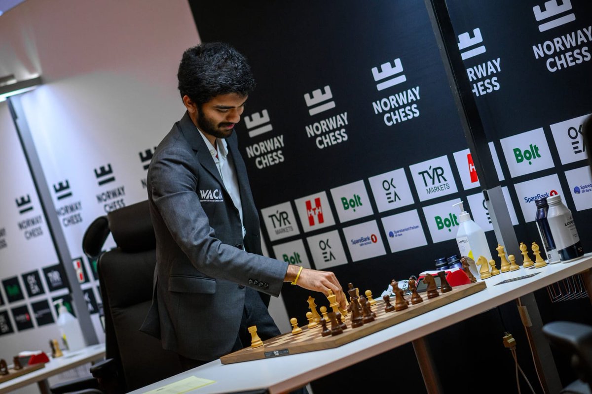 VickyT82279284's tweet image. Warm congratulations to World Chess Champion @DGukesh on beating the World No. 1 Magnus Carlsen in Norway Chess &apos;25! You have proven yet again that sheer brilliance can beat experience in the battle of black and white. Wishing you continued success! 

#NorwayChess
#ChessBase