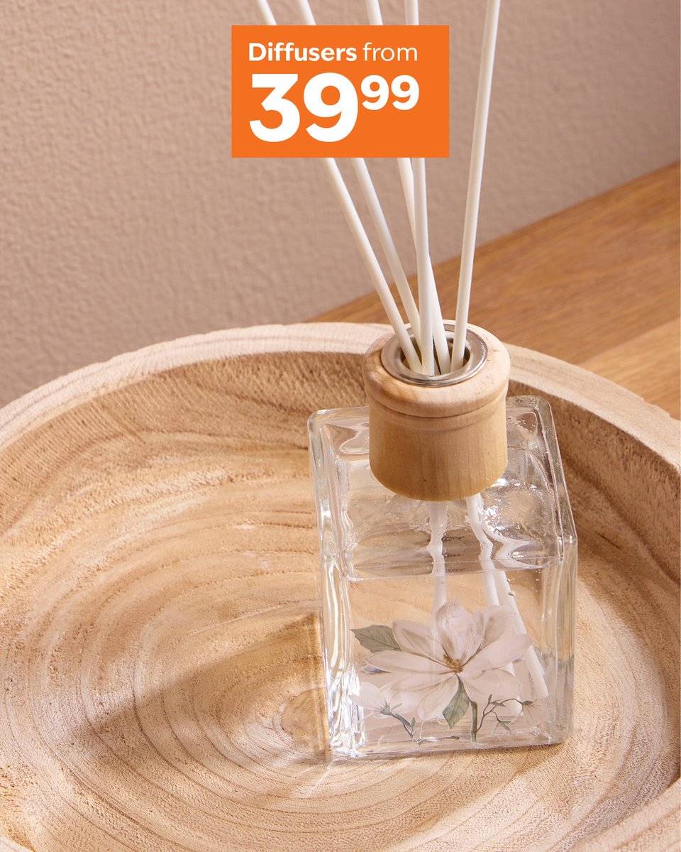 Keep your home fresh and welcoming with our range of candles and diffusers. Click here bit.ly/3HhSrQa to shop now or visit your nearest store.

104147094 30ml Vanilla Scented Diffuser R39.99