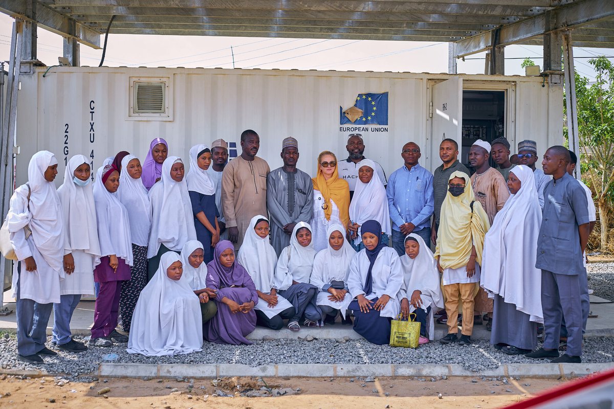 Big throwback to 2020! We funded a 79.2kW solar system at Dandishe PHC in Dala, Kano. Four years on, it is powering 24/7 care for over 1 million people, supporting lab tests, night deliveries and more. This is EU impact in action.  #GlobalGateway #EuropeMonth
