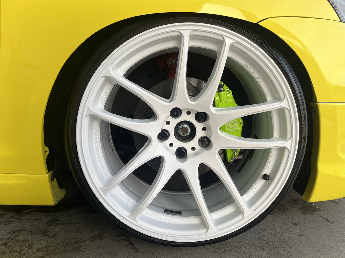 kiiroitori0628's tweet photo. #ホイール売ります
 WORK CR極　
ホワイト
18インチ 9.5j 0 2本
18インチ 9.5j -15 2本

タイヤ215/35/18ですがセパッてるのでクッションくらいに考えて下さい。

送料別、10万円からで！
値引き交渉などはdm下さい🙇
詳細はコメ欄に https://t.co/fDJwuyxXZ0