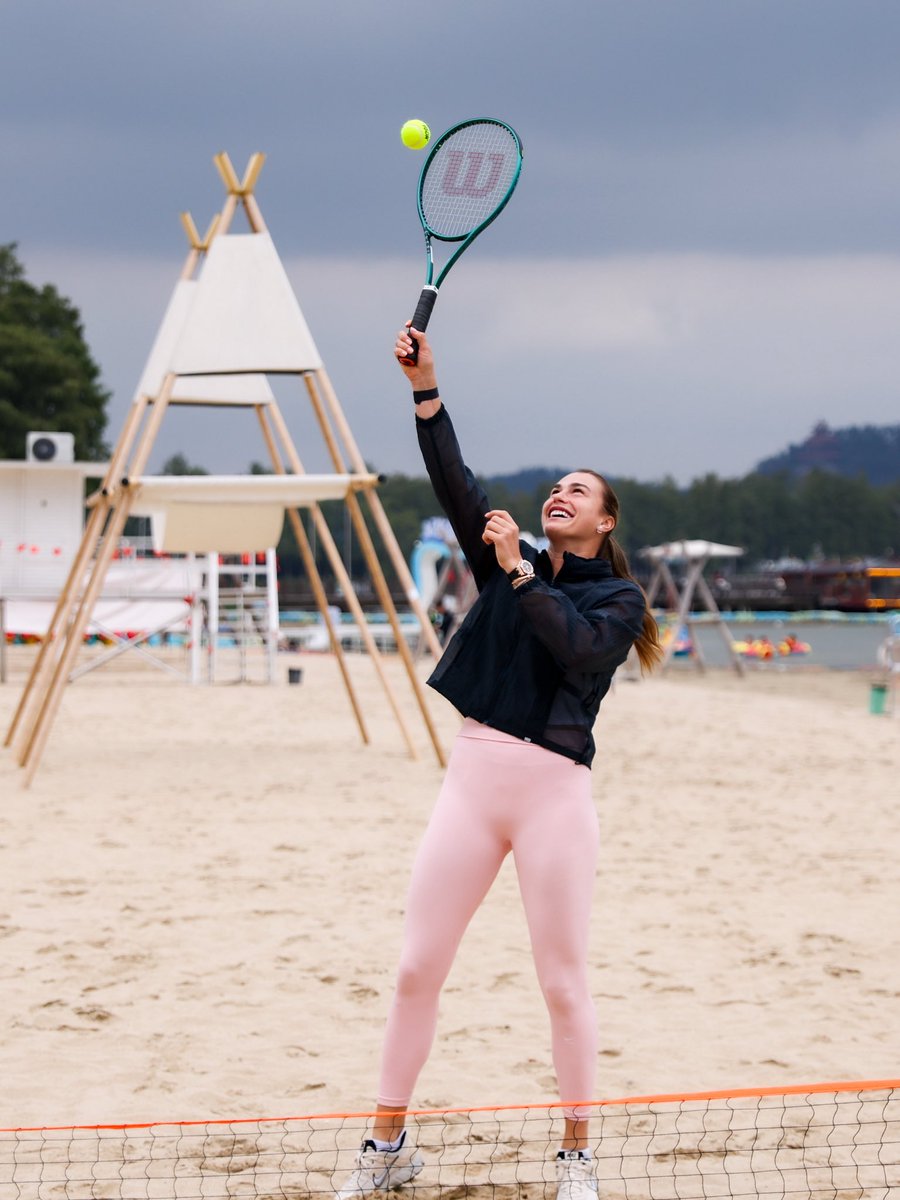 DONGFENG VOYAH • WUHAN OPEN (@wuhanopentennis) on Twitter photo From the sand of East Lake to the clay courts of <a href="/rolandgarros/">Roland-Garros</a> , <a href="/SabalenkaA/">Sabalenka Aryna</a> always serving up the smiles & style. 🎾
#wuhanopen #eastlake From the sand of East Lake to the clay courts of <a href="/rolandgarros/">Roland-Garros</a> , <a href="/SabalenkaA/">Sabalenka Aryna</a> always serving up the smiles & style. 🎾
#wuhanopen #eastlake