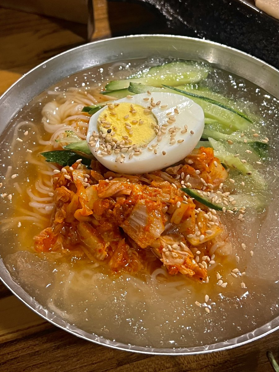 무쇠김치미나리삼겹
김치말이국수