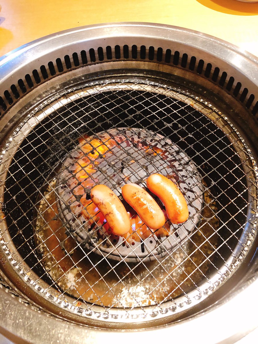 焼肉行ってソーセージ頼んだらめっちゃ短くなってたw食べ放題だったから別にいんだけど単品でもこんな変わってんだろか