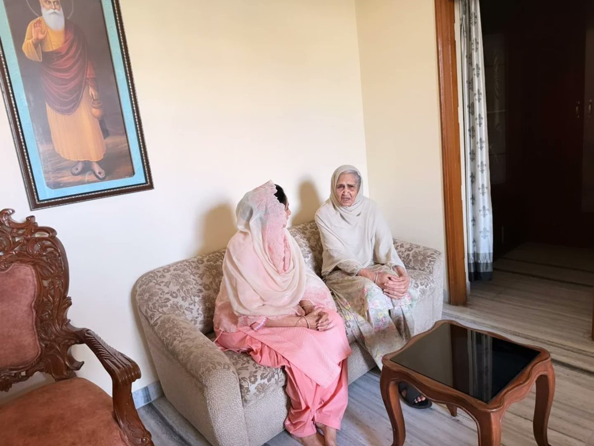 Harsimrat Kaur Badal (@harsimratbadal_) on Twitter photo เจธเจพเจฌเจเจพ เจเฉเจเจฆเจฐเฉ เจฎเฉฐเจคเจฐเฉ เจธ. เจธเฉเจเจฆเฉเจต เจธเจฟเฉฐเจ เจเฉ เจขเฉเจเจกเจธเจพ เจเฉ เจฌเฉเจคเฉ เจฆเจฟเจจเฉเจ เจธเจฆเฉเจตเฉ เจตเจฟเจเฉเฉเจพ เจฆเฉ เจเจ เจธเจจ, เจ
เฉฑเจ เจเจนเจจเจพเจ เจฆเฉ เจเฉเจฐเจนเจฟ เจตเจฟเจเฉ เจชเจนเฉเฉฐเจ เจเฉ เจธเจฎเฉเฉฑเจเฉ เจขเฉเจเจกเจธเจพ เจชเจฐเจฟเจตเจพเจฐ เจจเจพเจฒ เจฆเฉเฉฑเจ เจธเจพเจเจเจพ เจเฉเจคเจพ เจ
เจคเฉ เจเจนเจจเจพเจ เจจเจพเจฒ เจเฉเฉเฉเจเจ เจฏเจพเจฆเจพเจ เจจเฉเฉฐ เจคเจพเจเจผเจพ เจเฉเจคเจพ เฅค เจฎเฉเจ เจ
เจเจพเจฒ เจชเฉเจฐเจ เจตเจพเจนเจฟเจเฉเจฐเฉ เจเฉ เจ
เฉฑเจเฉ เจ
เจฐเจฆเจพเจธ เจเจฐเจฆเฉ เจนเจพเจ เจเจฟ เจเจน เจตเจฟเจเฉเฉ เจจเฉเจ เจฐเฉเจน เจจเฉเฉฐ เจเจชเจฃเฉ เจเจฐเจจเจพเจ เจธเจพเจฌเจเจพ เจเฉเจเจฆเจฐเฉ เจฎเฉฐเจคเจฐเฉ เจธ. เจธเฉเจเจฆเฉเจต เจธเจฟเฉฐเจ เจเฉ เจขเฉเจเจกเจธเจพ เจเฉ เจฌเฉเจคเฉ เจฆเจฟเจจเฉเจ เจธเจฆเฉเจตเฉ เจตเจฟเจเฉเฉเจพ เจฆเฉ เจเจ เจธเจจ, เจ
เฉฑเจ เจเจนเจจเจพเจ เจฆเฉ เจเฉเจฐเจนเจฟ เจตเจฟเจเฉ เจชเจนเฉเฉฐเจ เจเฉ เจธเจฎเฉเฉฑเจเฉ เจขเฉเจเจกเจธเจพ เจชเจฐเจฟเจตเจพเจฐ เจจเจพเจฒ เจฆเฉเฉฑเจ เจธเจพเจเจเจพ เจเฉเจคเจพ เจ
เจคเฉ เจเจนเจจเจพเจ เจจเจพเจฒ เจเฉเฉเฉเจเจ เจฏเจพเจฆเจพเจ เจจเฉเฉฐ เจคเจพเจเจผเจพ เจเฉเจคเจพ เฅค เจฎเฉเจ เจ
เจเจพเจฒ เจชเฉเจฐเจ เจตเจพเจนเจฟเจเฉเจฐเฉ เจเฉ เจ
เฉฑเจเฉ เจ
เจฐเจฆเจพเจธ เจเจฐเจฆเฉ เจนเจพเจ เจเจฟ เจเจน เจตเจฟเจเฉเฉ เจจเฉเจ เจฐเฉเจน เจจเฉเฉฐ เจเจชเจฃเฉ เจเจฐเจจเจพเจ