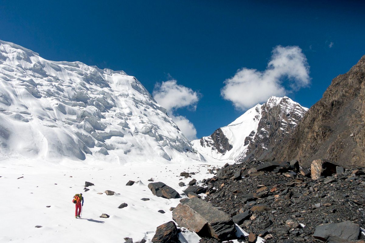 Mount Everest Foundation tweet media