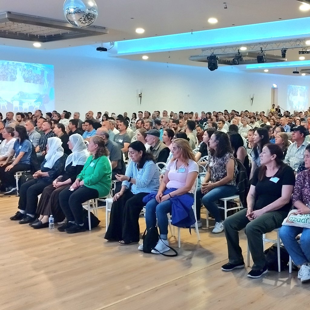 CivakaS's tweet photo. Büyük bir özveri ve gayretle 10. Olağan kongremizi tamamladık. Değerlerimize ve mücadelemize yaraşır şekilde çalışmlarımıza devam edeceğiz.
Kongremize katılım sağlayan halkımıza ve yoldaşlarımıza teşekkür ediyoruz.
#CDKS https://t.co/lrhBIB0i2n