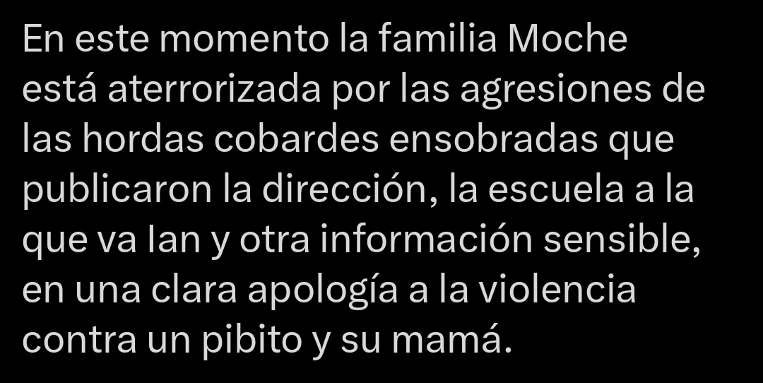 Me resisto a vivir en un país donde un niño con autismo y su mamá son perseguidos y amenazados por el presidente y su banda de desquiciados.
Espero que toda la dirigencia política empiece a poner un freno a esta locura.
Juicio político ya!