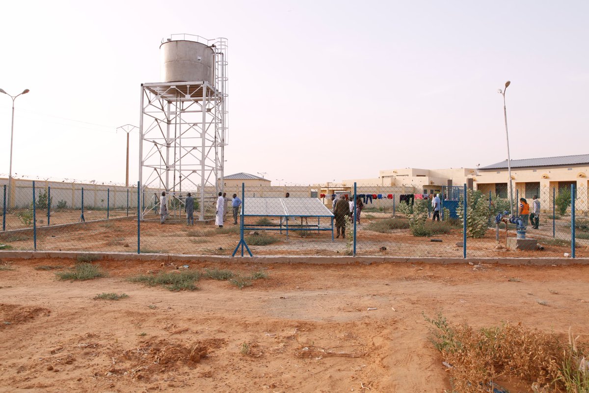 Nous sommes fiers d’être l’agence d’exécution de toutes les infrastructures du lycée technologique de #Diffa. Avec cet ouvrage le #Niger 🇳🇪 est prêt à accueillir 2000 élèves dans les secteurs très sélectifs des industries, des mines et du pétrole.