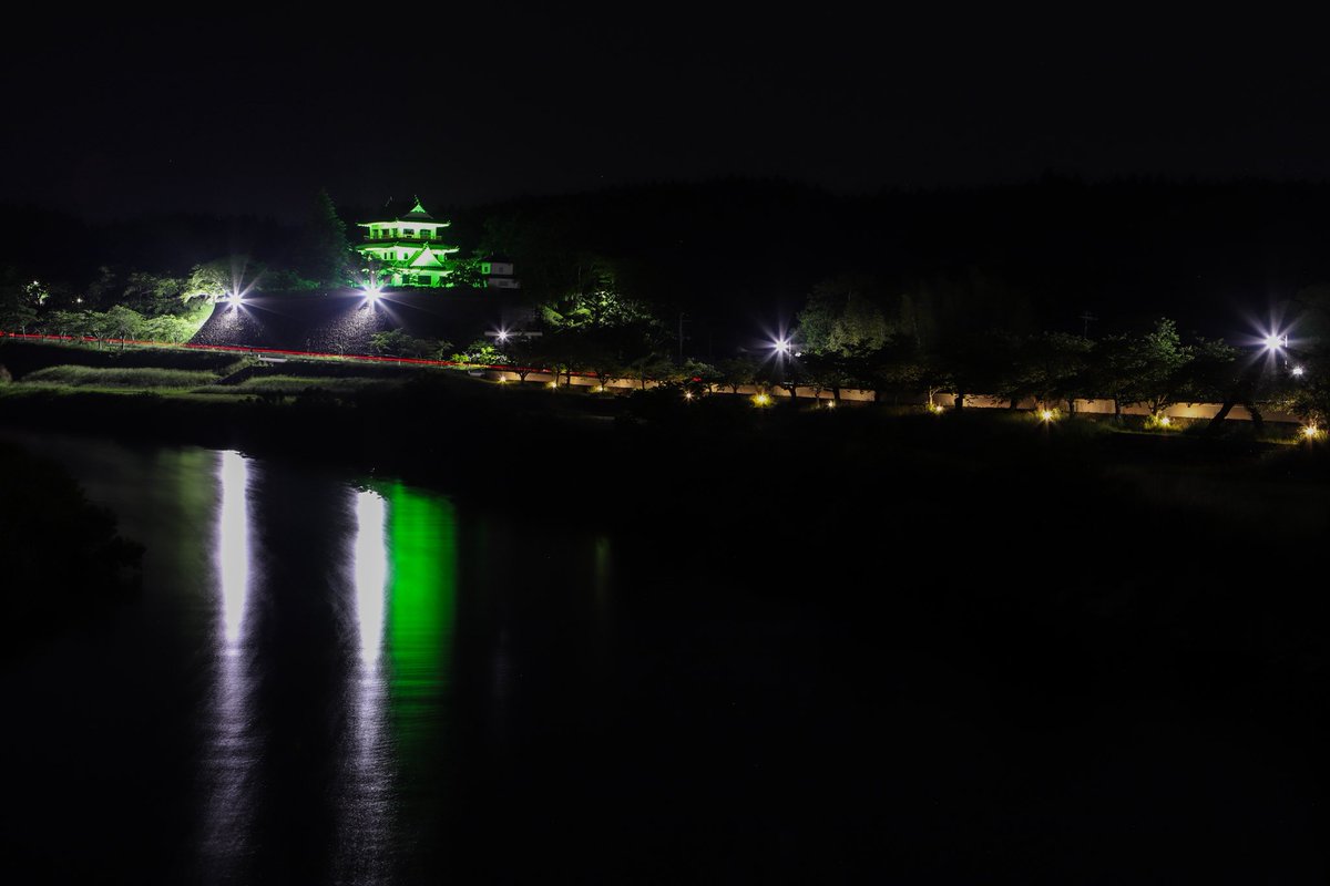 WakuyaT's tweet photo. 5月31日から6月6日までの禁煙週間に合わせて、涌谷町の城山公園🏯を、禁煙啓発のテーマカラー「イエローグリーン」にライトアップ✨
愛する人を煙から守りたいという心の色をイエローグリーンで表現✨
#わくわく涌谷 #禁煙週間 #japanesecastle #nosmoking #世界禁煙デー #nosmokingweek https://t.co/VWTb9CoO8g