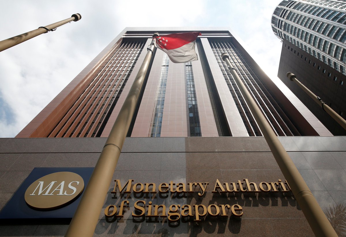🚨 BREAKING: "Singapore ordina alle aziende crypto locali di fermare le operazioni all'estero entro il 30 giugno o rischiano multe fino a 200.000 dollari e carcere."