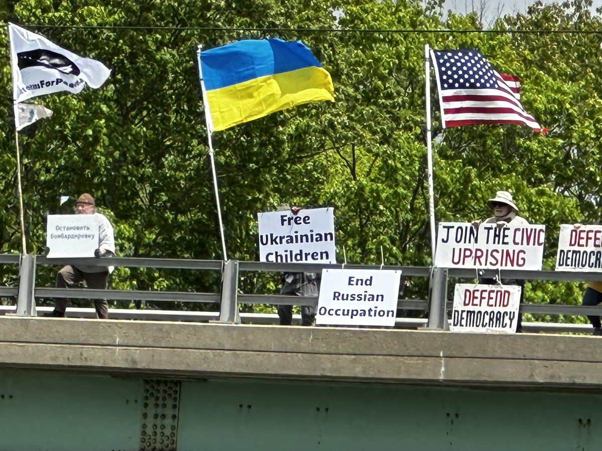 WILPF_US_maine's tweet photo. June 1. International Children’s Day Bridge Brigade in Maine https://t.co/b9E4g72o4y