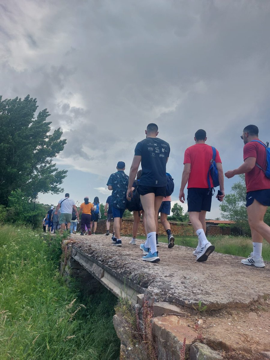 🥾💙 Ayer pusimos el punto final a un Camino de Santiago muy especial, llegando a la Catedral junto a <a href="/IndraCompany/">Indra</a> y <a href="/apanid/">apanid</a> 

Ha sido una aventura llena de retos, aprendizajes y momentos que no vamos a olvidar 🫂

💪🏻Gracias por caminar con nosotros

#CaminodeSantiago2025
