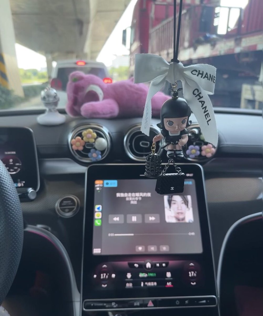 Li Lu🌸 tweet media