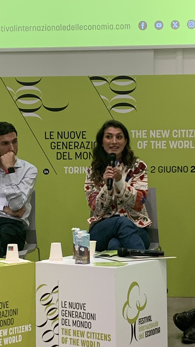 “Il grande gap nel mondo imprenditoriale italiano è la mancanza di visione di lungo termine sulla prospettiva di carriera del lavoratori nell’impresa. È importante che l’azienda mostri al lavoratore come può crescere la sua carriera. Va superato il tabù a parlare salari.”