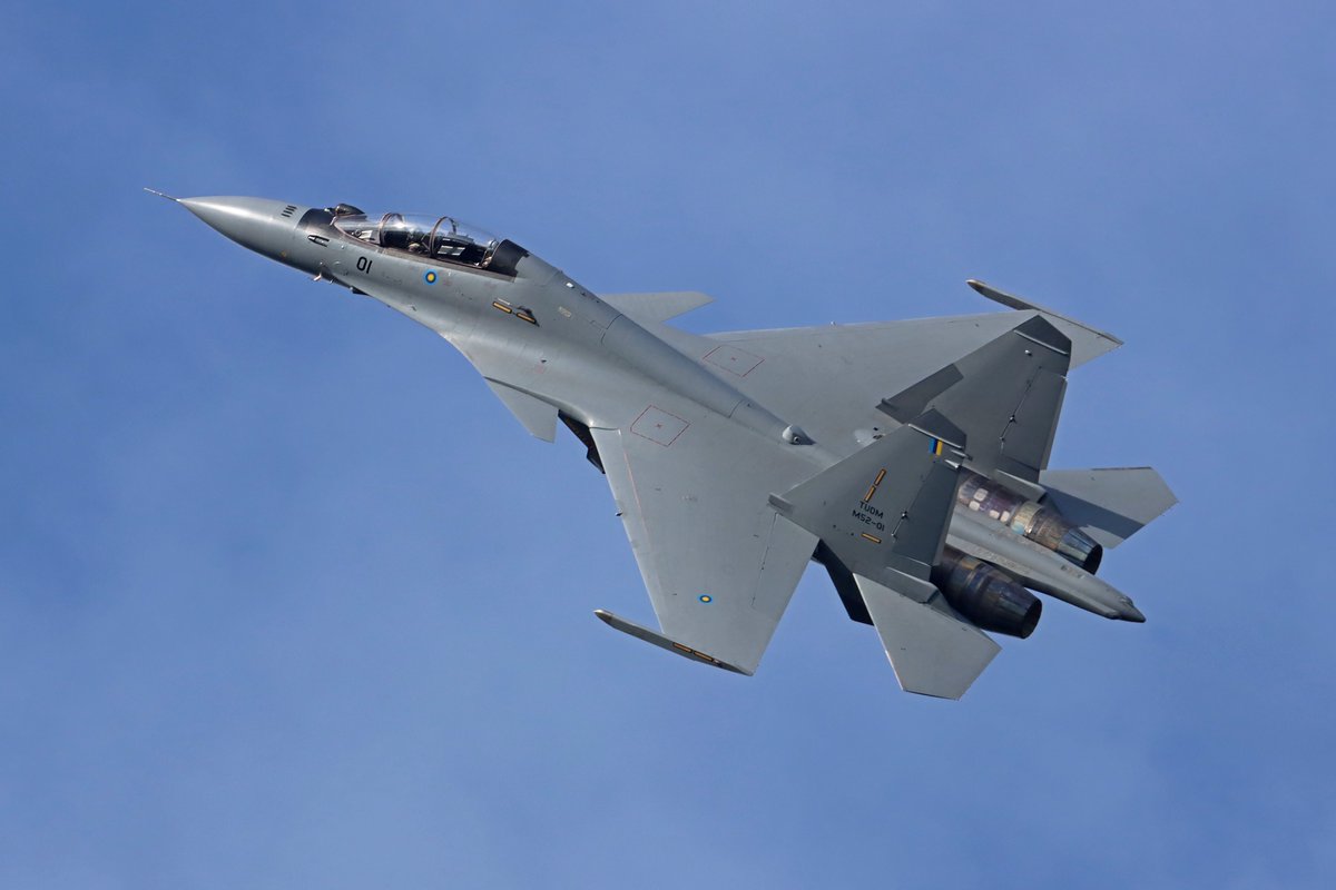 YinsAviation's tweet photo. Royal Malaysian Air Force
Tentera Udara Diraja Malaysia
Sukhoi Su-30MKM Flanker-H
Lima 2025
#Flanker #Sukhoi #RMAF #TUDM #WMKL #canon #エアフォト #AirShow #lima2025 #langkawi https://t.co/mbOTyo9nGk