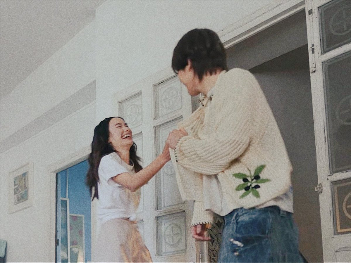chemicalbyun's tweet photo. 3 minutes of boyfriend baekhyun in a music video is NOT enough. i need a 16ep romcom where every single minute he serves peak boyfriend material 😫 https://t.co/FOaVMLrDoZ