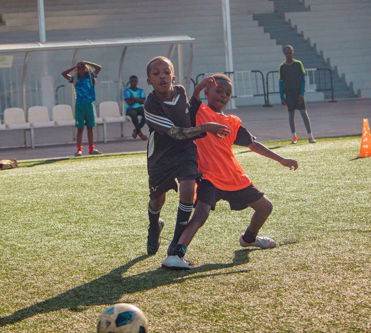 FAPA_Rwanda's tweet photo. More highlights from yesterday’s launch of #BallersHub—an exciting new initiative driven by a coalition of football associations under the Project Team Work banner, proudly led by FAPA legends! ⚽️🙌🏾
📸 Photos courtesy of Henry.
#BallersHub #ProjectTeamWork #GrassrootsToGreatness https://t.co/2IfZLmC2WE