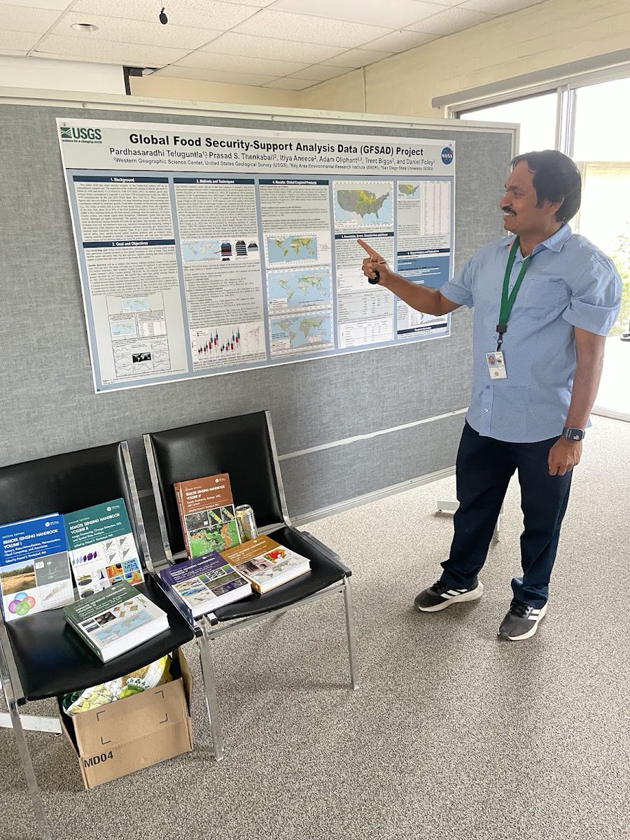USGSAZ's tweet image. The Flagstaff USGS campus has 5 unique science centers that study everything from water, crop availability, Grand Canyon, mineral resources, to Mars. Last week, researchers gathered on campus to share what they've been working on amongst each other for the annual Poster Social.