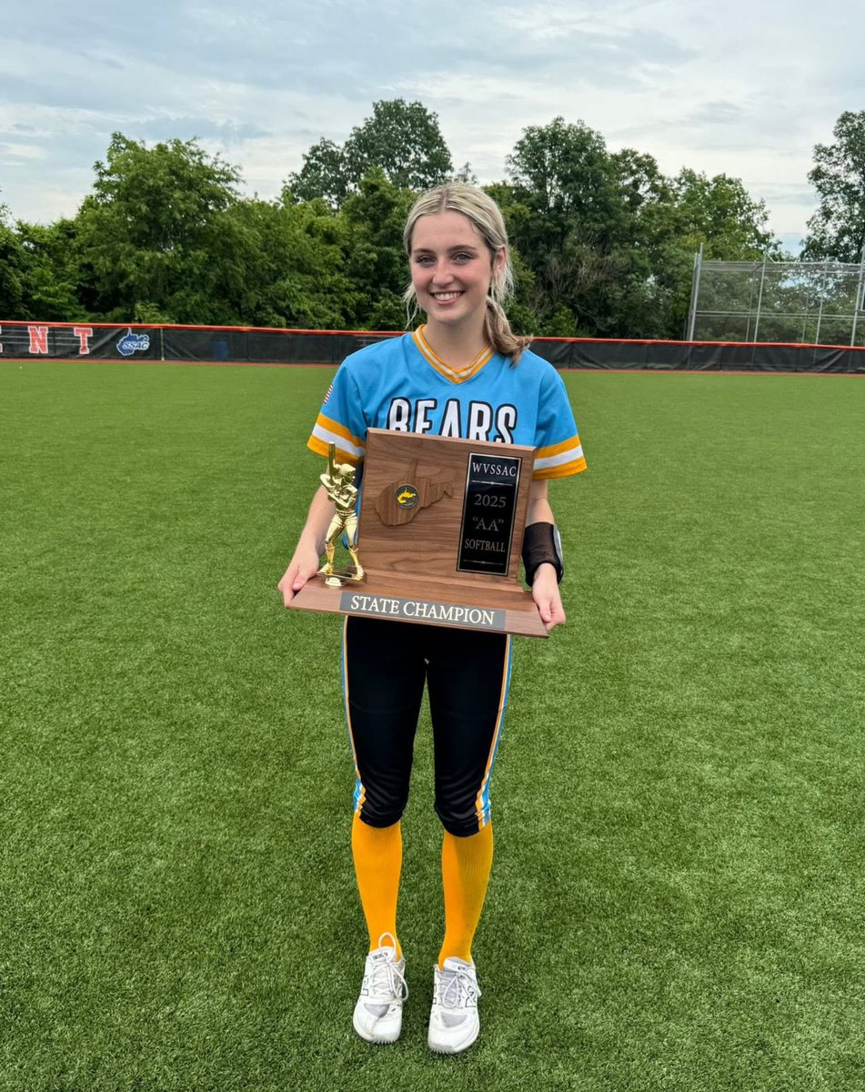 2025 end of the season stats:
OVAC 4A Champion✅
Sectional Champion✅
Regional Champion ✅
State Champion✅
Personal stats:
2025 all tournament team at states ✅
I ended the year with a batting avg of .431, had 47 Hits, 27 RBI, 28 1B, 13 2B, 2 3B, and 4 HR (3 out of the park &amp; 1