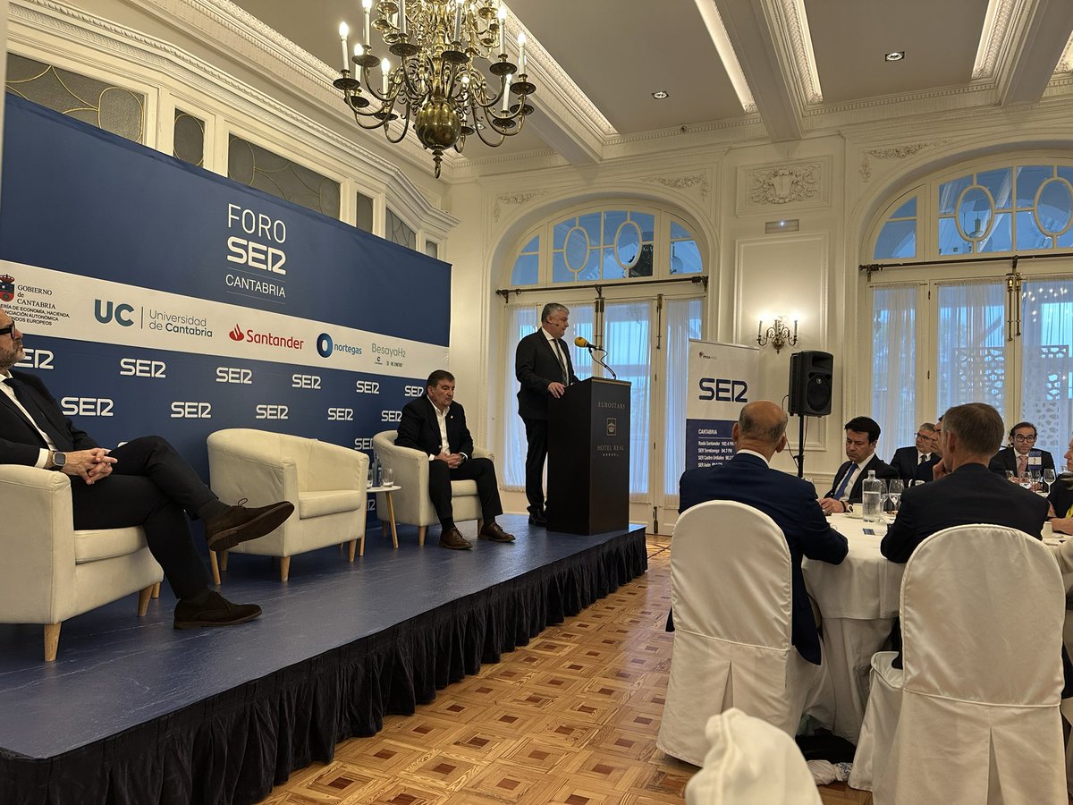 javiernoriegago's tweet photo. Asistiendo al #ForoSer en el #HotelReal para escuchar la #ReformaFiscal implementada por el  Gobierno de Cantabria @cantabriaes a través del #Consejero de #Economía.

La bajada de Impuestos (IRPF, ITP, Impuesto de Sucesiones y Patrimonio) es histórica y NO ha supuesto una disminución de los ingresos públicos.
#PolíticaQueSirve