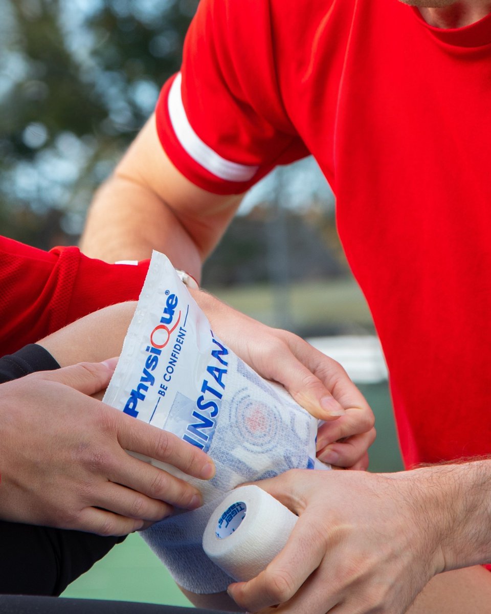 Shin splints are common in hockey🏑

There are lots of things you can use to treat them like ice packs, but doing some prehab exercises like strengthening your calves could help reduce your chances of picking up this injury.

The Calf Strengthening for Shin Splints video from our