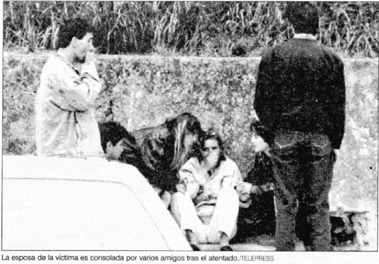 "Cuando Ángel abrió la puerta, le pegaron un tiro en la cabeza y cayó muerto en el acto en su modesta vivienda"
D. Ángel María González Sabino asesinado en San Sebastián por los cobardes de ETA

"A su hijo, en el colegio, le llamaban el 'hijo del chivato'"
mapadelolvido.wordpress.com/2012/03/23/ang…