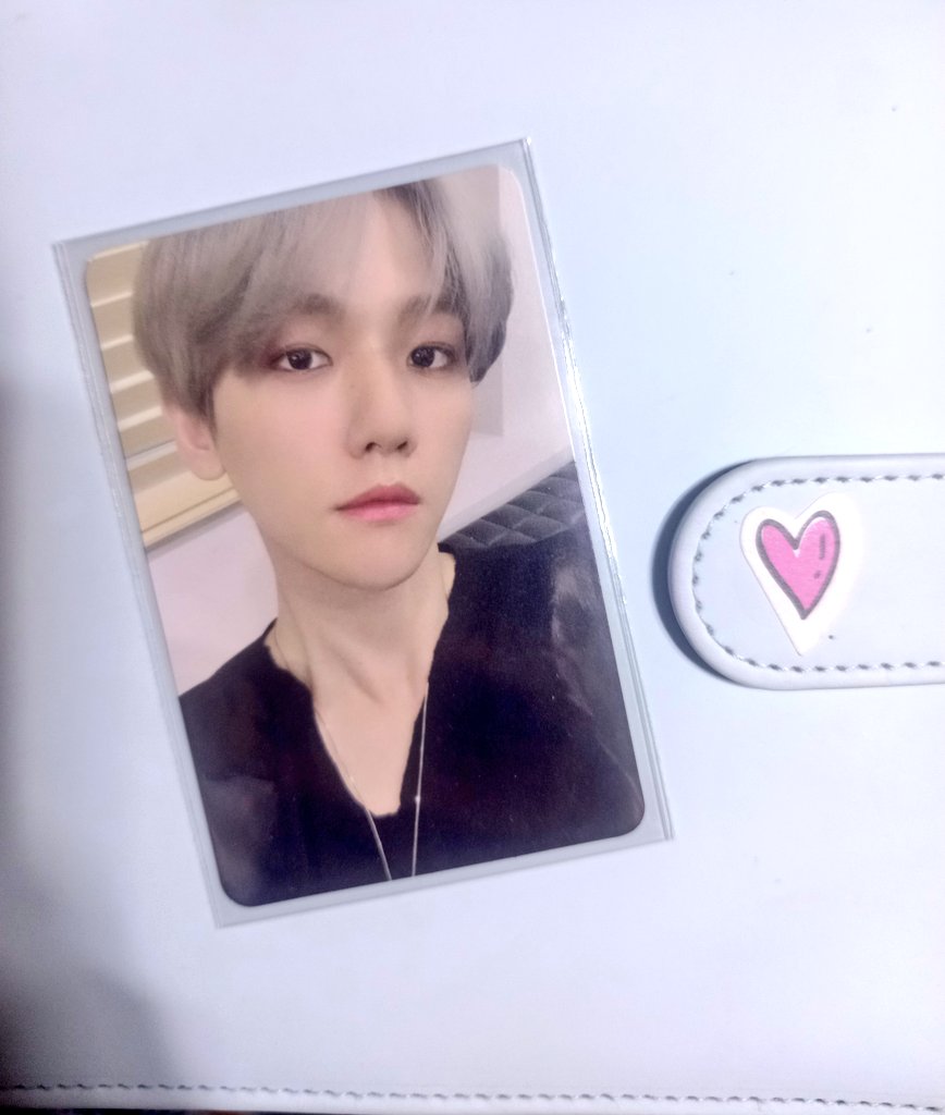 hanniebaeks's tweet photo. wts lfb exo ph
baekhyun superm usa version pc

500 php
onhand
x sensitive and impatient
rfs: funds for grad

dm/reply if interested

t tingi ver photocard jopping https://t.co/x3alhmFaCT