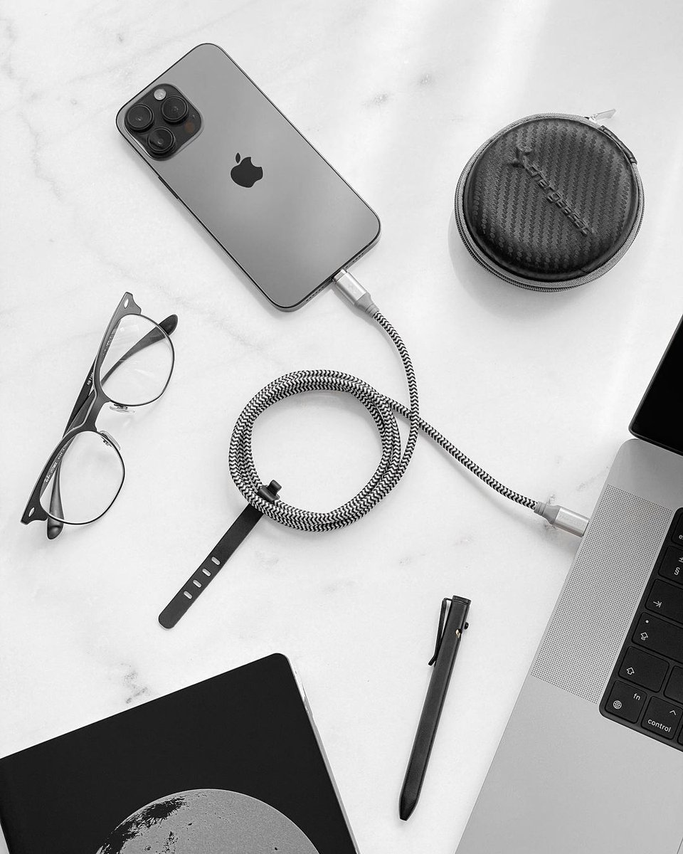 chargeasap's tweet image. Travel light &amp;amp; charge right! 🎒🔌

Infinity Cable is your compact &amp;amp; hassle-free power buddy for every adventure &amp;amp; every device.😉

Visit chargeasap.com &amp;amp; get yours today!

© neovandalism

#chargingcable #phonecharger #usbcable #technews #portable #chargingstation