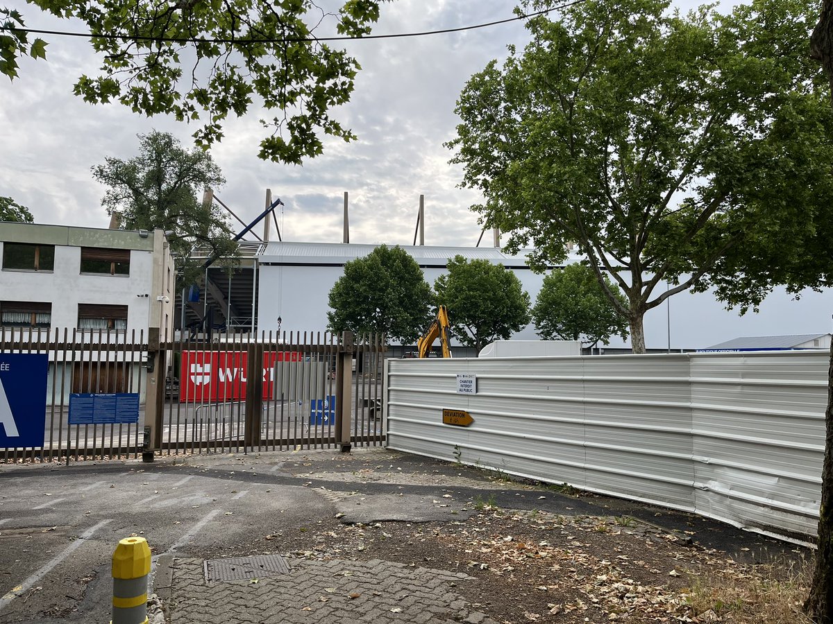 maitre_guigz's tweet image. Passage devant la Meinau. Ça bosse de partout c’est impressionnant ! #LiveRCS