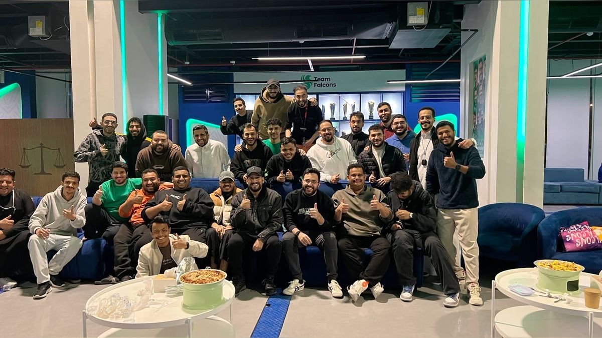 danh_shery's tweet photo. ما أبي شمْسِك يوَاريها مَغيب😔💚 https://t.co/bLVeq6EsQv
