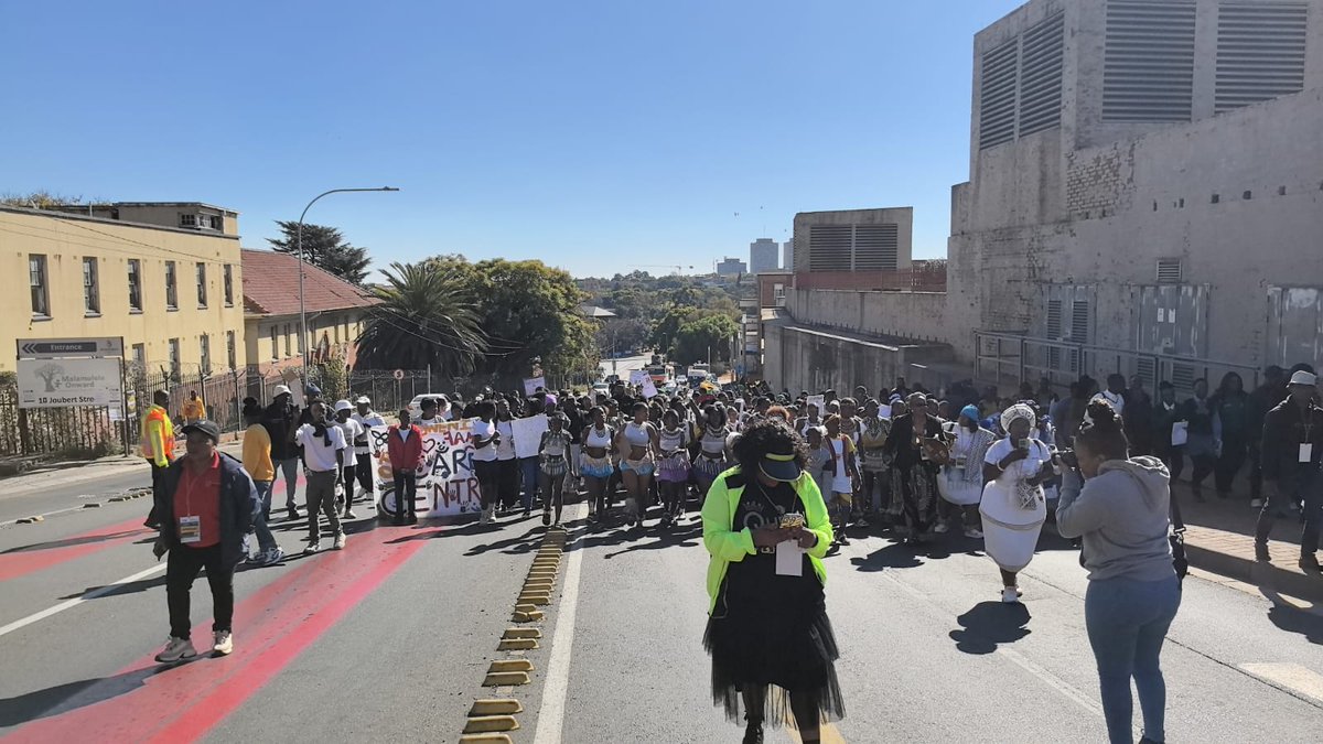 VisitConHill's tweet image. Yesterday we marched for child protection! 🧒🏾💛
From Pieter Roos Park to ConHill Square, children, guardians &amp;amp; communities stood united for safety &amp;amp; justice. Minister Kubayi received memorandums from young voices. MEC Faith Mazibuko showed strong support. #ChildProtectionWeek