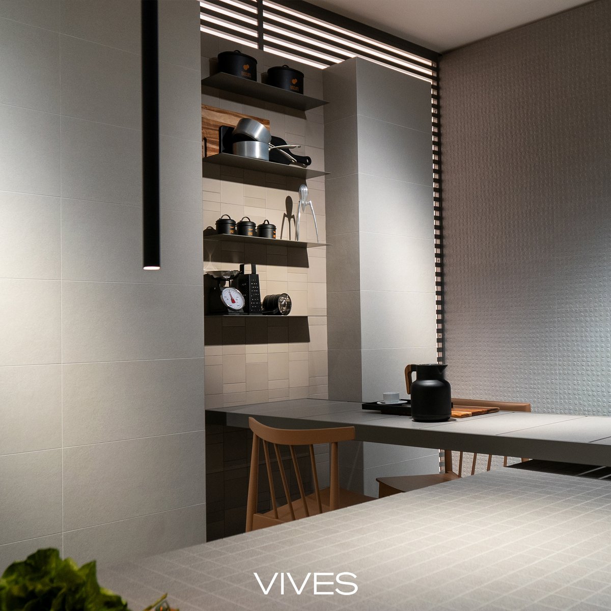 Stylish walls with the different laying options of the 13x13 cm and 4.2x13 cm formats of the Zepto Umbra wall tile, an ideal complement to collections such as Duo or Micra. ow.ly/7fCS50VZVc5 #vives #smallsizetiles #walls #walltiles #homerenovation