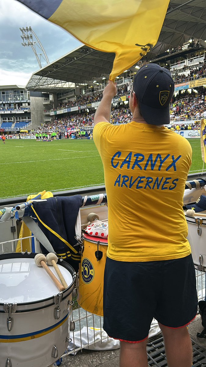 CarnyxArvernes's tweet photo. L’Association des Carnyx Arvernes est heureuse de vous annoncer que nous ferons le déplacement ce samedi à Montpellier! Nous sommes heureux de partager ce déplacement avec les UltrasVulcans! 💛💙🌋 #YellowArmy #ASMCA #ASMRUGBY
@ASMOfficiel visons le top6 https://t.co/2oesrUCPva
