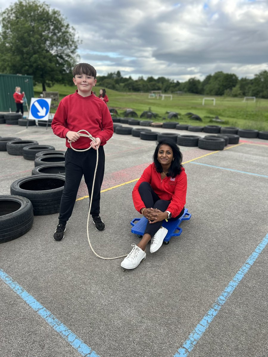 GD_Primary's tweet image. We hope you had fun @NityaGRajan Children are #MadeToMove, their clothing should be too, it suited you! We’re proud to be part of the #ActiveUniformAlliance @OPALOutdoorplay @PlayEngland @YouthSportTrust @GMB