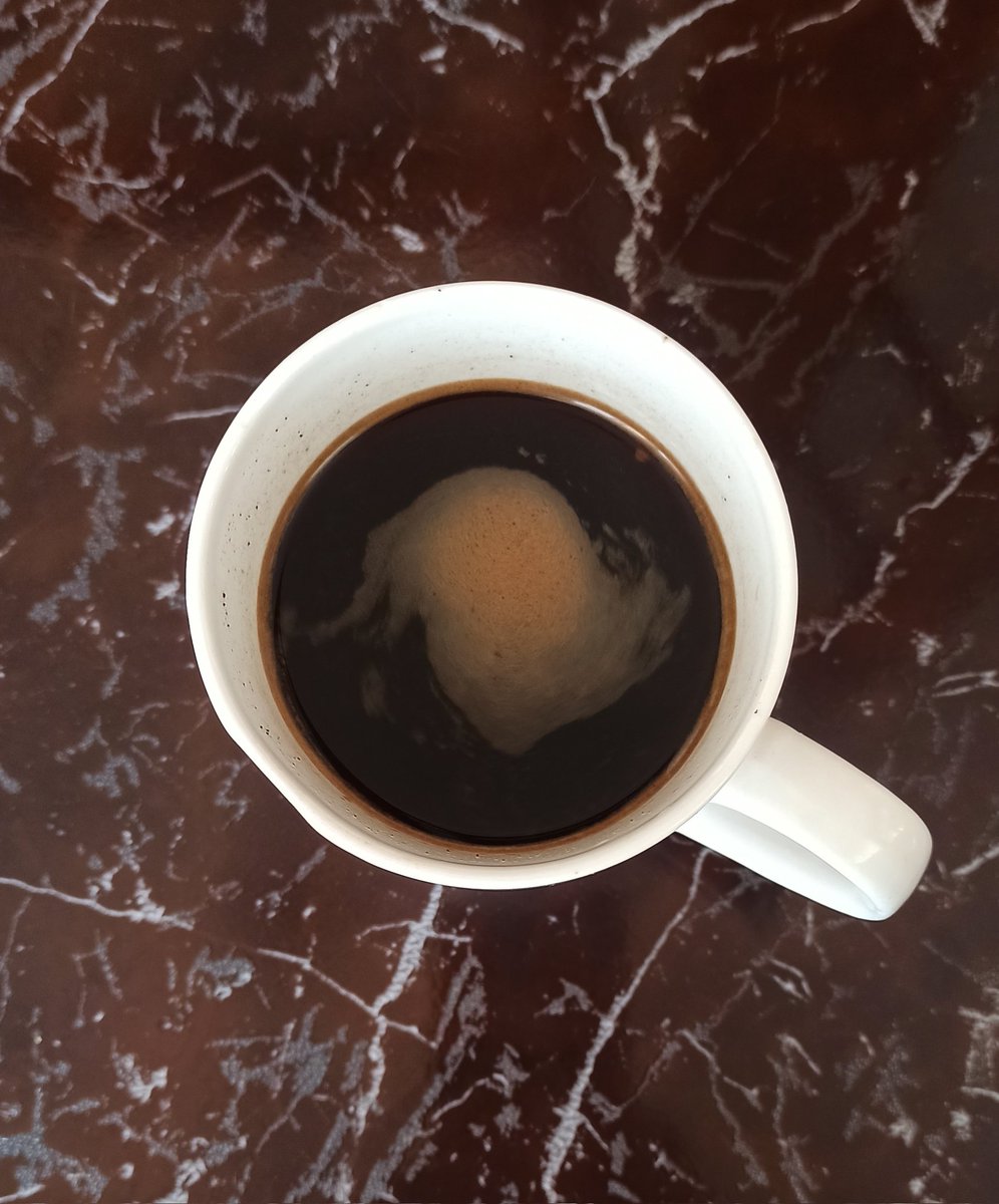 CRYPTOZOMB_'s tweet photo. As for everyone else, I have coffee time. Have a great mood and delicious coffee to everyone.
#CRYPTOZOMB #NFTs #NFTartist https://t.co/2NcvnrpTxk